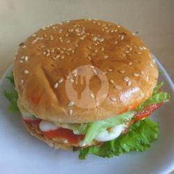 Beef Burger Saus Barbeque Pedas