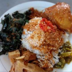 Nasi Ayam Opor