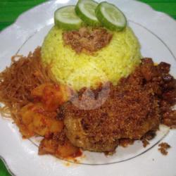 Nasikuning Ayam Srundeng   Bihun   Orek Tempe   Kentang Balado