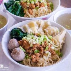 Mie Ayam Pangsit Basah   Bakso