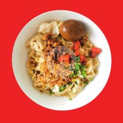 Mie Lebar Pangsit