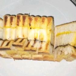 Roti Bakar Selai Durian Dan Selai Strobery