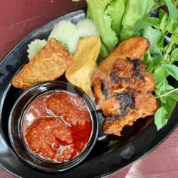 Ayam Bakar (tanpa Nasi)   Tahu Tempe   Sambel Terasi