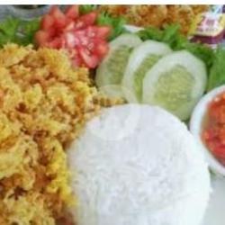 Nasi Ayam Kremes