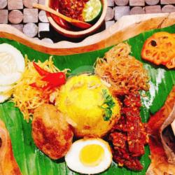 Nasi Kuning Paru Rica Rica