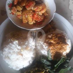 Nasi Udang Jengkol Balado