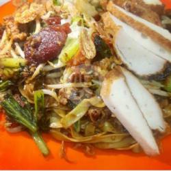 Mie Lebar Goreng Komplit