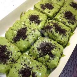 Banana Greentea Oreo