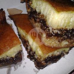 3 Martabak Manis Coklat Susu