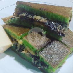 Martabak Manis Pandan Komplit