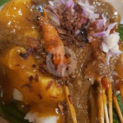 Sate Ayam Kuah Campur