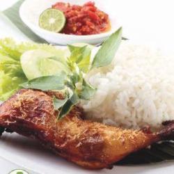 Nasi Ayam Pejantan Goreng