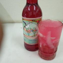 Es Kelapa   Sirop Merah