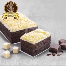 Lapis Kukus Pahlawan Brownies