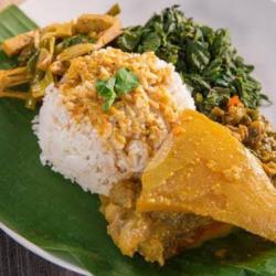 Nasi Gulai Kikil Kulit