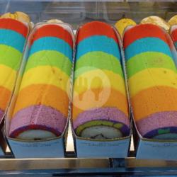 Cake Gulung Rainbow