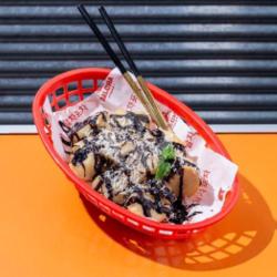 Choco Cheese Banana Fritter