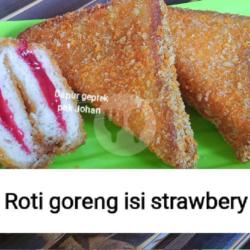 Roti Goreng Strawberry