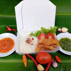 Nasi Ayam Kulit Kriuk