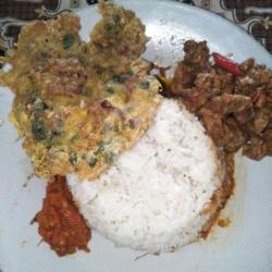 Nasi Oreg, Telor Dadar Sambal