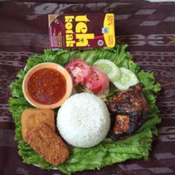 Paket Teh Kotak Nasi Ayam Bakar