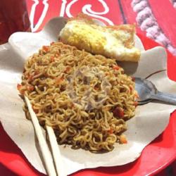 Mie Pedas Mampus