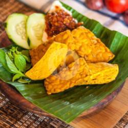 Tahu Tempe Sambel Terasi