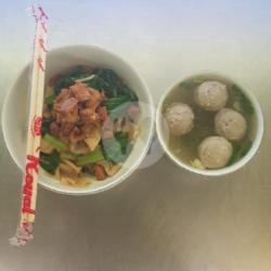 Pangsit Bakso Kuah