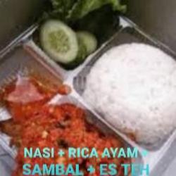 Nasi   Rica Ayam   Sambal   Gorengan   Es Teh