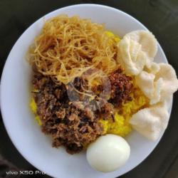 Nasi Kuning Cakalang Spesial