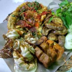 Nasi Telor Geprek,tahu,terong Goreng