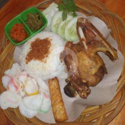 Nasi Bebek Bumbu Ijo Dada