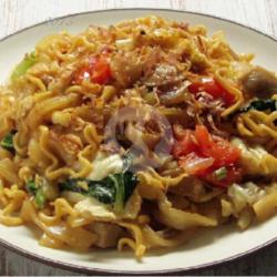 Kwetiaw Campur Mie Goreng Special