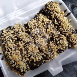 Pisang Crispy Coklat Kacang