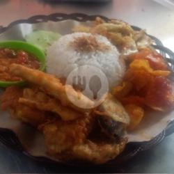 Nasi Ayam Penyet Kol Goreng