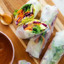 Salad Spring Roll (egg)