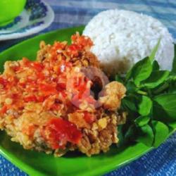 Paket Ayam Geprek Rendang