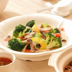 E1 - Stir Fry Broccoli Mushroom