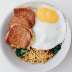 Indomie Goreng Telur Luncheon Ayam