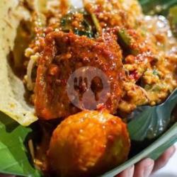 Nasi Pecel   Telur  Bulat / Ceplok  Bali    Dadarjagung