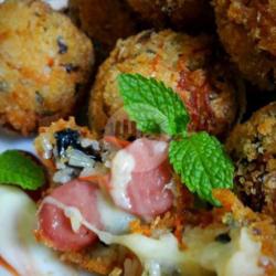 Bola Bola Telur Isi Sosis