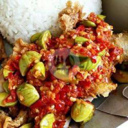 Nasi Fried Chicken Sambel Pete