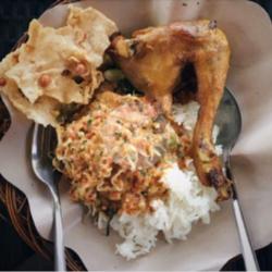 Nasi Pecel Sayur Ayam Goreng