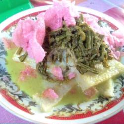 Lontong Gulai Sayur Pakis (paku)