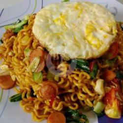 Indomie Goreng Telur   Sosis