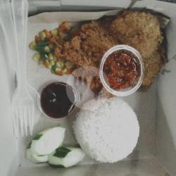 Steak Ayam Crispy   Lada Hitam   Nasi Putih