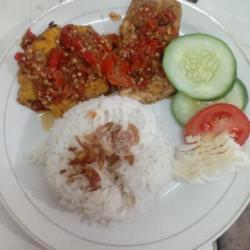 Nasi Tempe Tahu Pecak