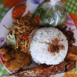 Nasi Campur Ikan