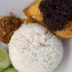 Ayam Madura Panas Dada/paha