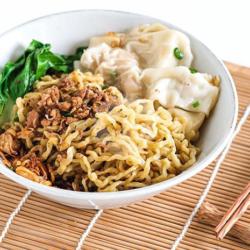 Mie Karet Pangsit